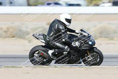 media/Jan-15-2026-Racers Edge (Thu) [[dfebeb70ab]]/2-A Group/Session 3 (Turn 15 Inside Pans)/